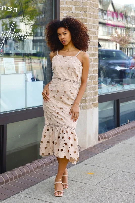 Petite Midi Lace Cocktail Dress (Taupe)