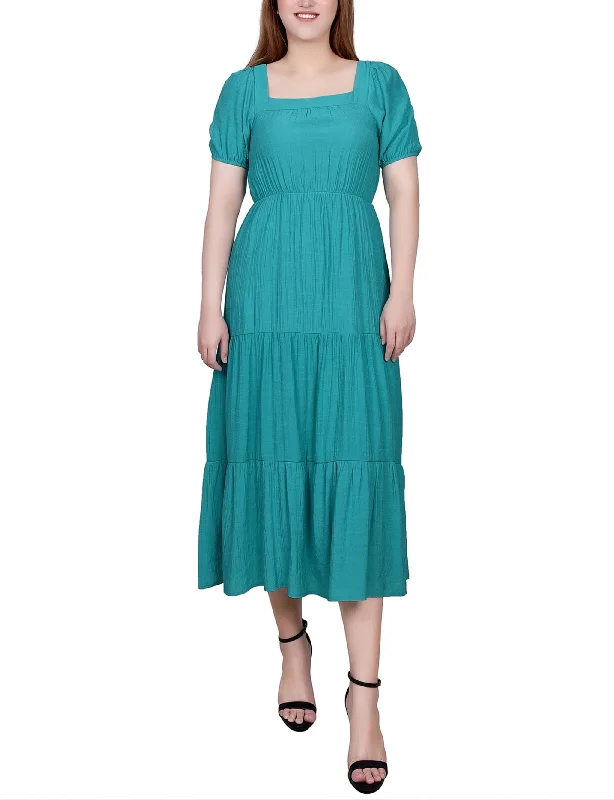 Petite Short Sleeve Tiered Midi Dress